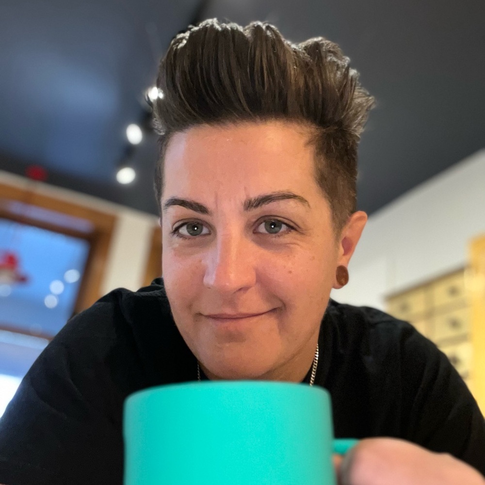 Meet your Posher, Stephanie